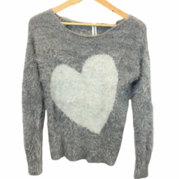gray heart sweater